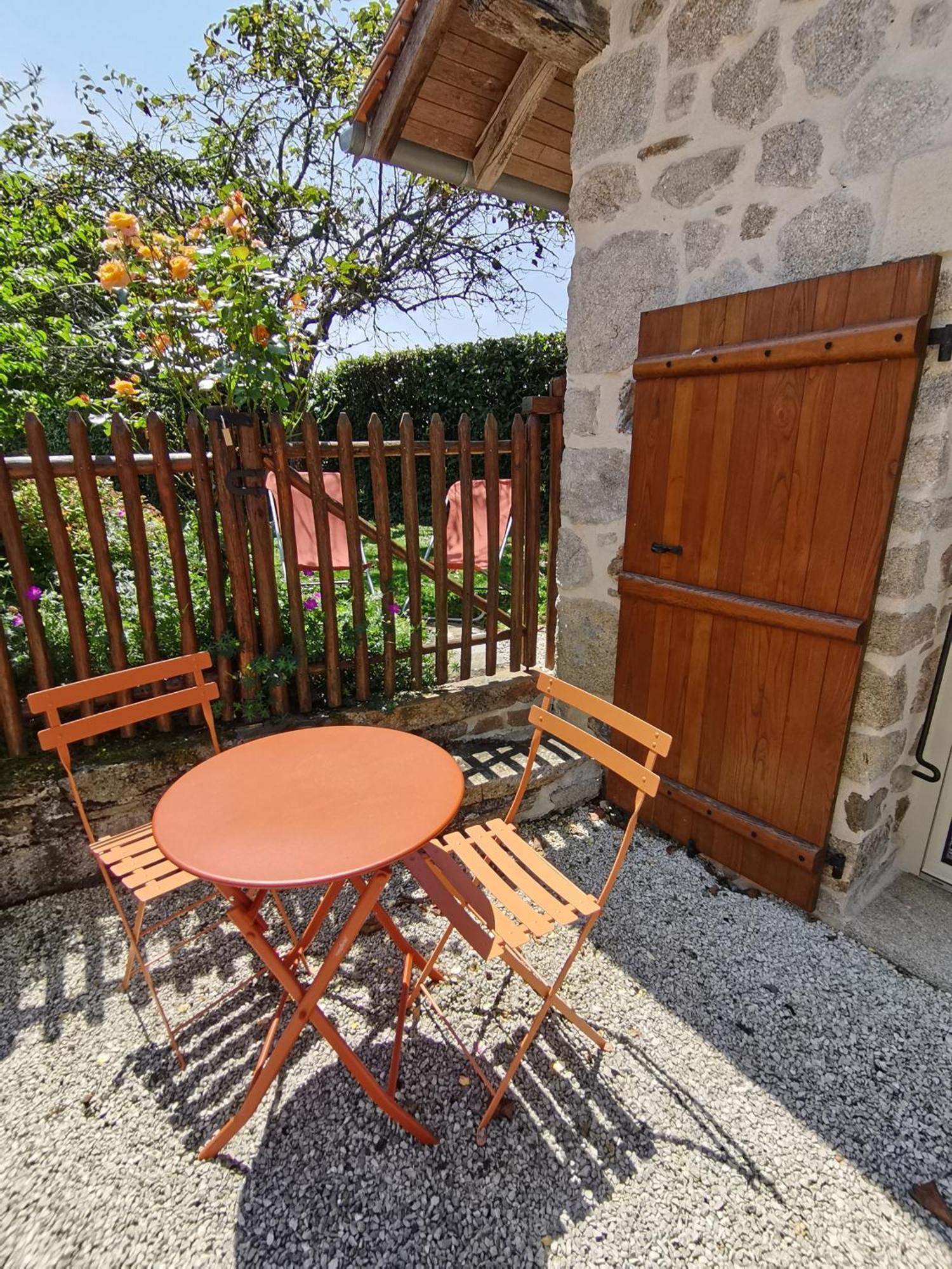 La Petite Porcherie Ladignac-le-Long 外观 照片